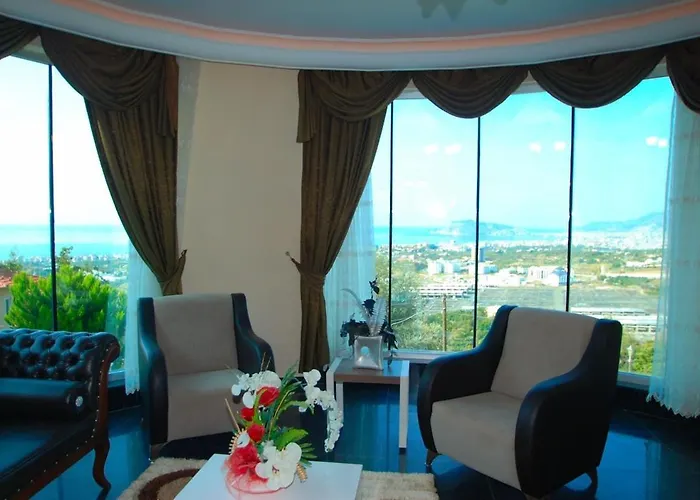 וילה Luxury With Pool, Sea View אלאניה