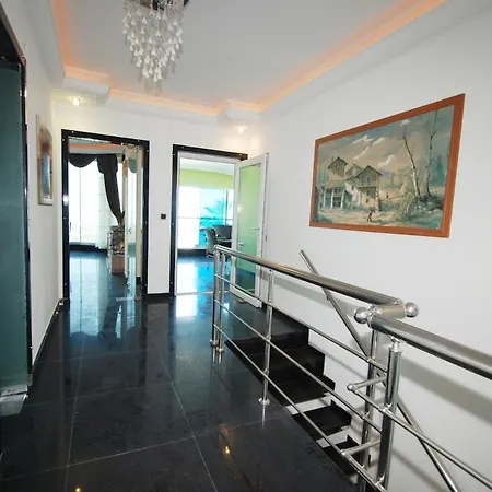 빌라 Luxury With Pool, Sea View